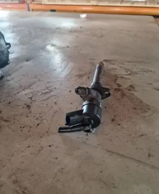 Peugeot 607 Fuel injector 0445110036