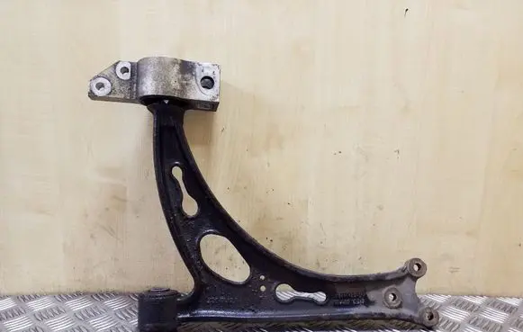 Front lower control arm/wishbone