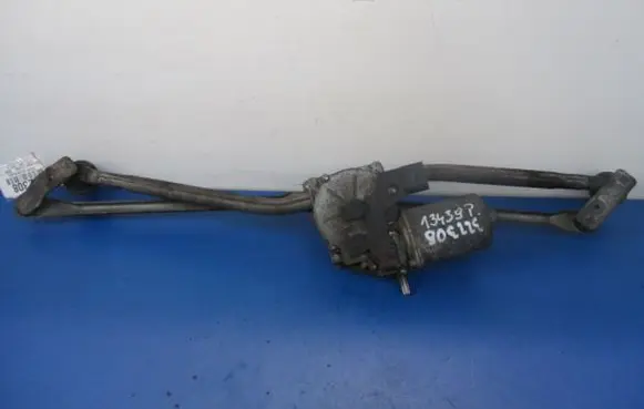 Volkswagen Crafter Front wiper linkage and motor