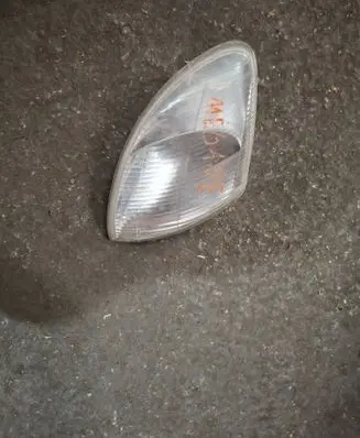 Renault Megane I Front indicator light 88201095