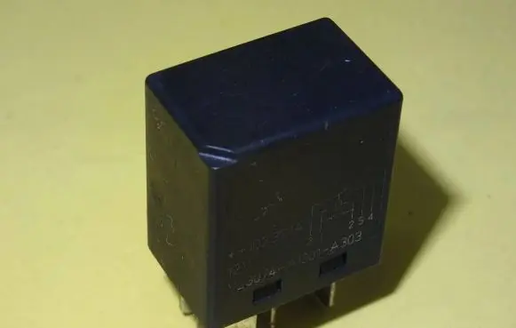 Smart ForTwo I Other relay V23074-A1001-A303 V23074A1001A303