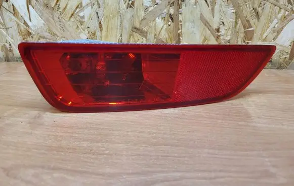 Rear tail light reflector