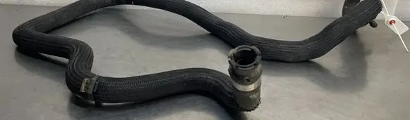 Renault Trafic III (X82) Engine coolant pipe/hose 110613261R