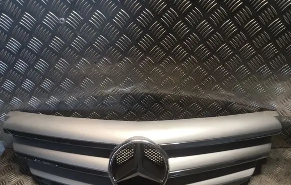 Mercedes-Benz B W245 Quarter panel pressure vent A1698800883 1698800883