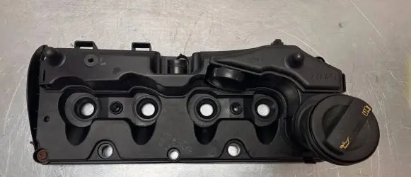 Volkswagen Transporter - Caravelle T5 Rocker cam cover 03L103469G