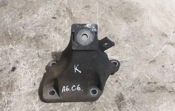 Audi A6 S6 C6 4F Engine mounting bracket 4F0199308L