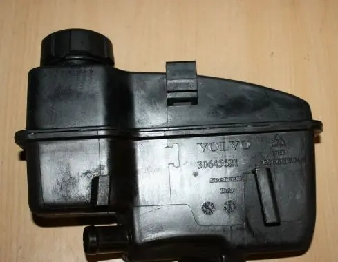 Volvo S60 Power steering fluid tank/reservoir