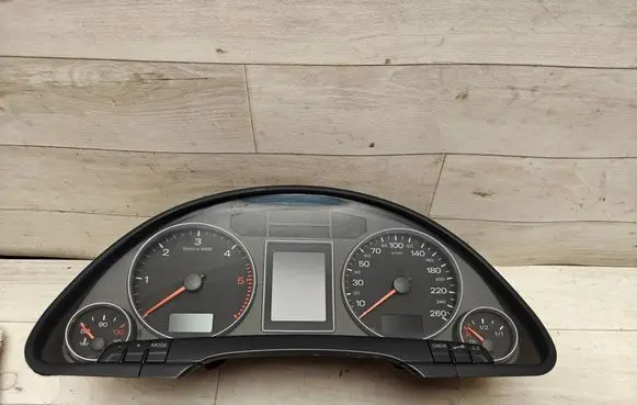 Audi A4 S4 B7 8E 8H Speedometer (instrument cluster) 8E0920931D 0263626183
