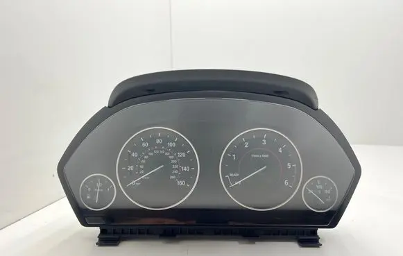 Speedometer (instrument cluster)