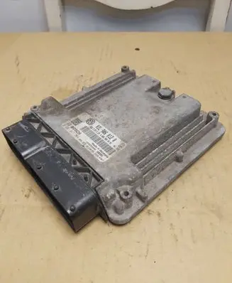 Volkswagen Crafter Engine control unit/module 03L906012Q 0281017789