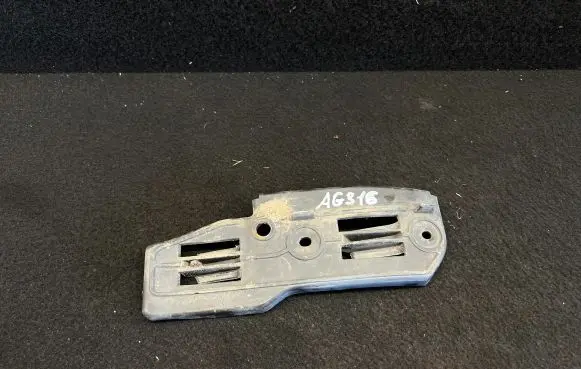 Volkswagen PASSAT B5.5 Front bumper mounting bracket 3B0807184E