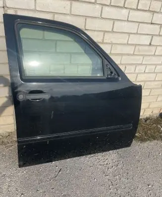 Dodge Nitro Front door