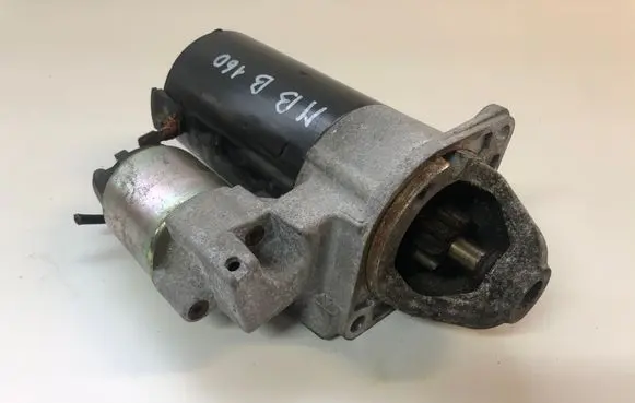 Mercedes-Benz B W245 Starter motor 1005821986