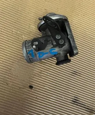 Volkswagen II LT EGR valve 074129463A 235000012