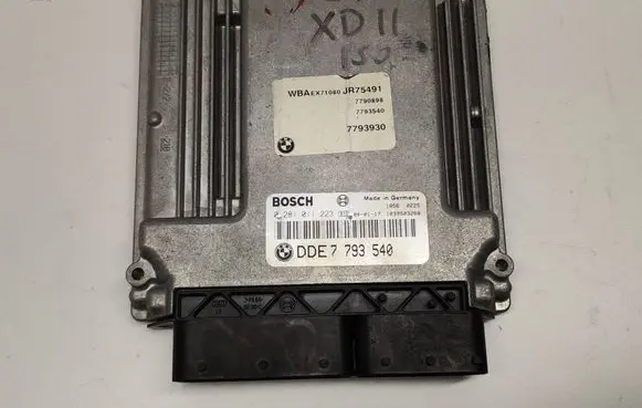 BMW 3 E46 Engine control unit/module 7793540 0281011223