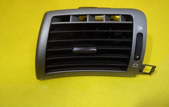 Peugeot 407 Dashboard side air vent grill/cover trim 9644589577