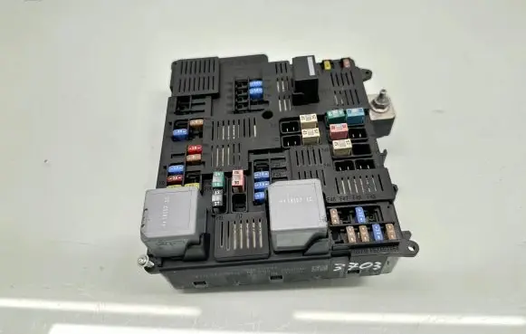 Volvo XC60 Fuse module 31473771