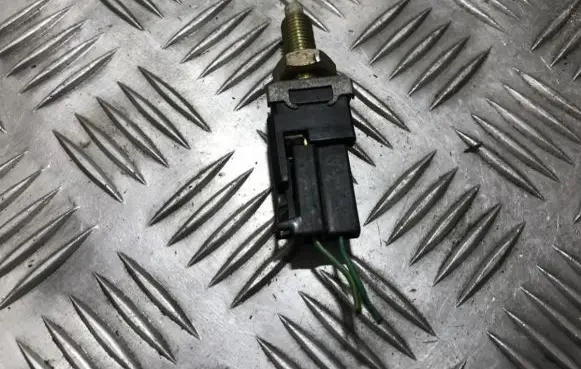 Mazda 323 Brake pedal sensor switch