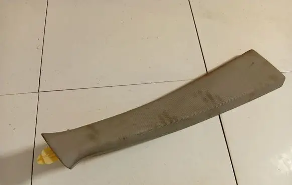 Cadillac SRX (B) pillar trim (top) 1GA0150262