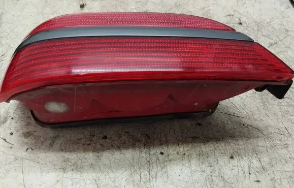 Peugeot 406 Rear/tail lights 9630364877