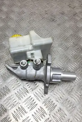 Master brake cylinder