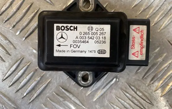 Mercedes-Benz E W211 ESP acceleration yaw rate sensor A0035420318 0265005267