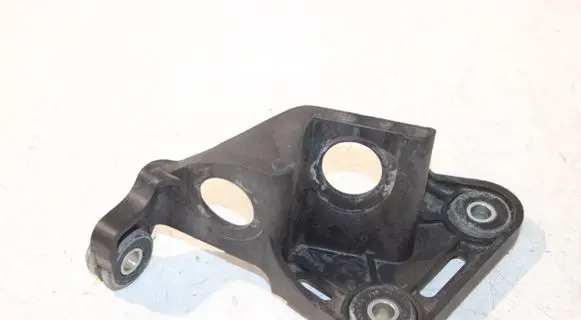 Skoda Octavia Mk3 (5E) Gear shift cable bracket 5Q0711789A