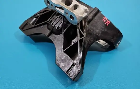 Peugeot 3008 II Engine mount vacuum valve 9820499380 IMPRK1534343