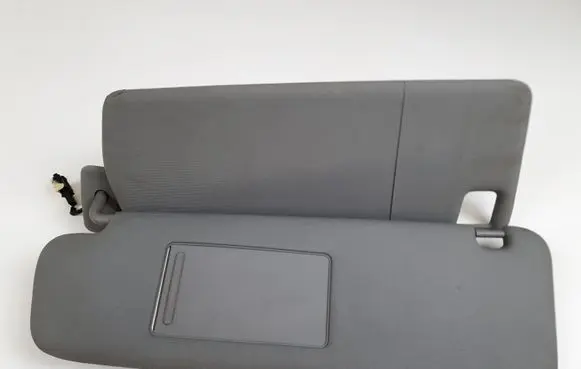 Volkswagen Touareg I Sun visor 7L6857551
