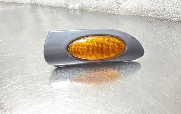 Opel Vectra B Front fender indicator light 09135507 1801988