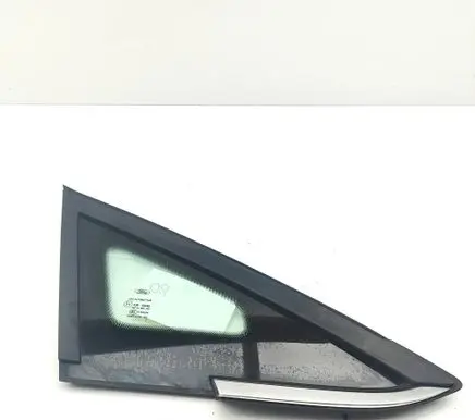 Ford Fiesta Front door vent window glass four-door F1BBA29710BA