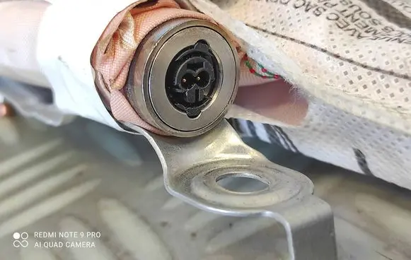 Roof airbag