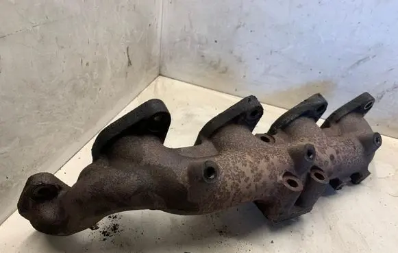 KIA Sorento Exhaust manifold 7638BFF