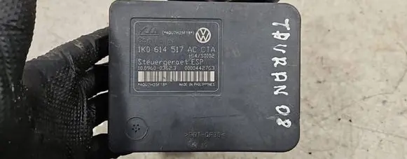 Volkswagen Touran I ABS Pump 1K0614517AC 10096003623 00004427G3