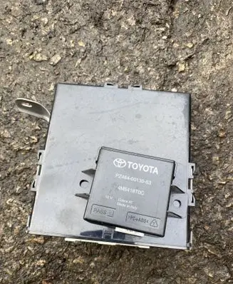 Toyota Avensis T270 Alarm control unit/module 4M5418T0C