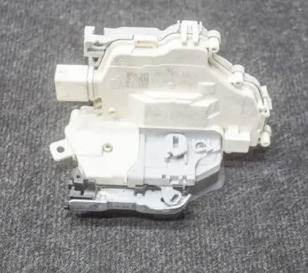 Audi A5 Rear door lock 4G0839015F