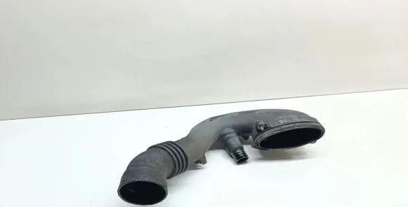 BMW X3 E83 Turbo air intake inlet pipe/hose 7790552