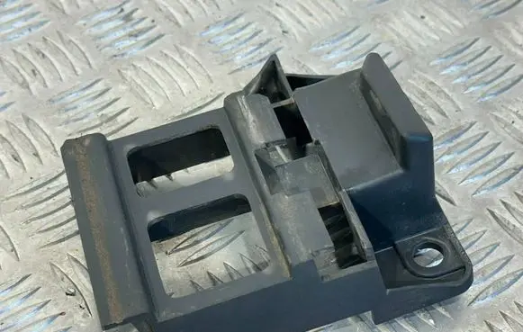 Mercedes-Benz Sprinter W906 Front bumper mounting bracket A9068850163