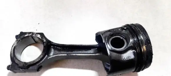 Ford Mondeo Mk III Piston with connecting rod 24879a