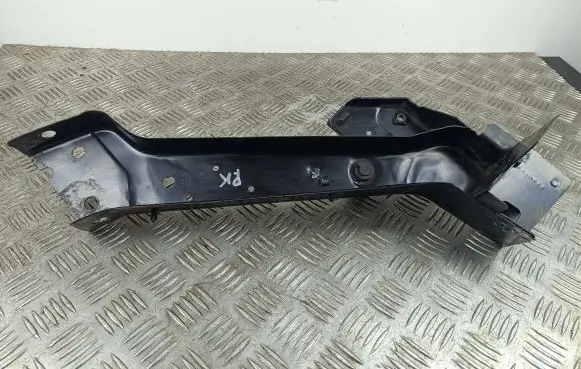 Top upper radiator support slam panel