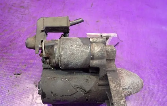 Peugeot 107 Starter motor