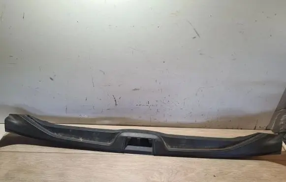 Volvo V70 Trunk/boot sill cover protection