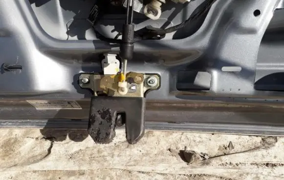 Audi A6 S6 C5 4B Tailgate/trunk/boot lock/catch/latch UISED