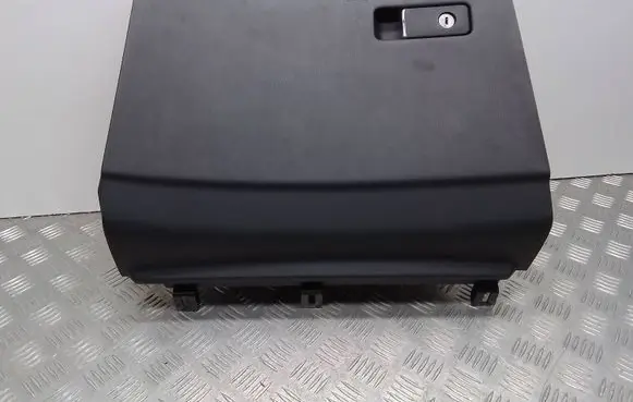 Infiniti Q70 Y51 Glove box 685001ME0A P10771B34000