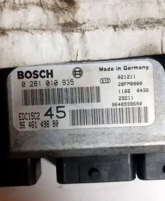 Peugeot 607 Engine control unit/module 9646149880 0281010935 9640938680