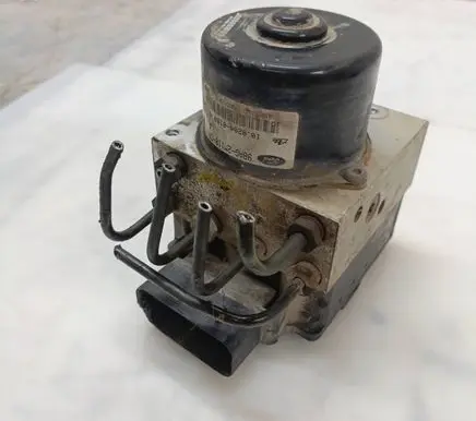 Ford Focus ABS Pump 98AG2M110CA 10020401584