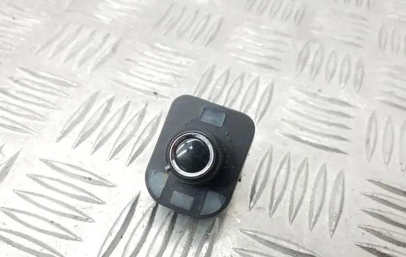 Audi A4 S4 B8 8K Wing mirror switch 8K0959565C