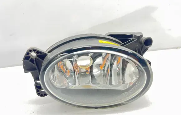 Mercedes-Benz E W211 Front fog light A1698201556