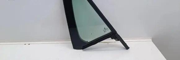 Skoda Scala Rear vent window glass 43R01351 E000233 DOT618M321AS2