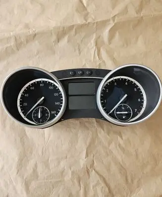 Mercedes-Benz GL X164 Speedometer (instrument cluster) A1649008200 1649008200 A2C53361685